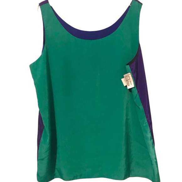 Four Color Reversible Shell - Picture 3 of 6